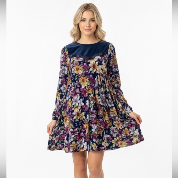 Umgee Dresses & Skirts - Umgee floral babydoll dress size medium